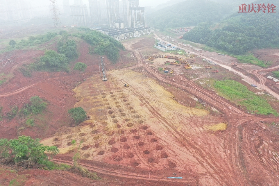 重庆城市科技学院巴南校区一期土石方地基强夯工程